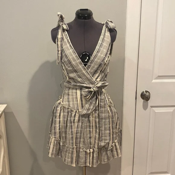 black and blue dress roman originals Wren mini knit dress in cream stripe  ivy & leo